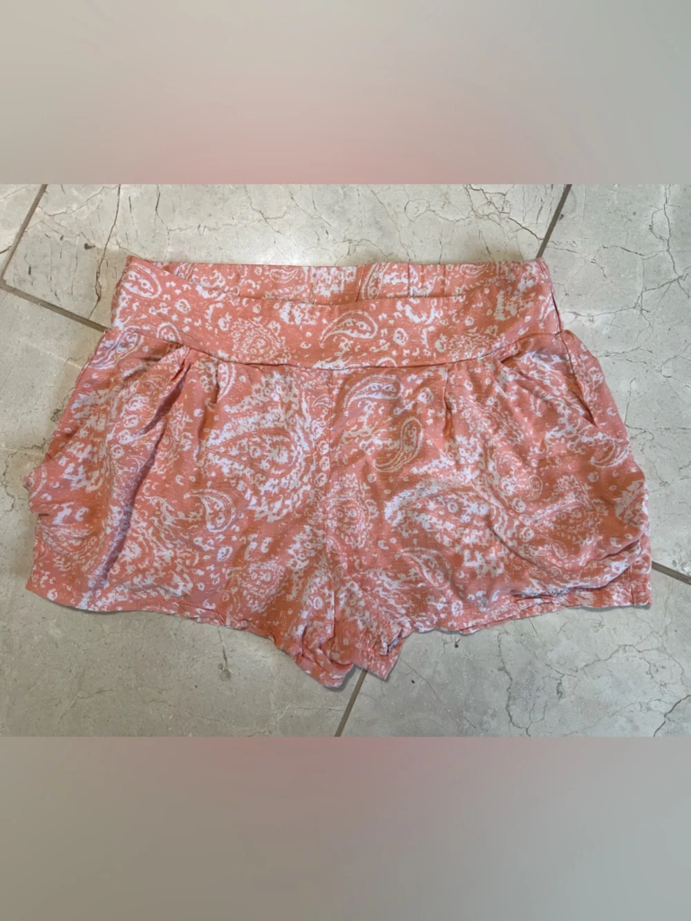 Free People Coral Peach Paisley Print Pull-On Boho Shorts Size Medium